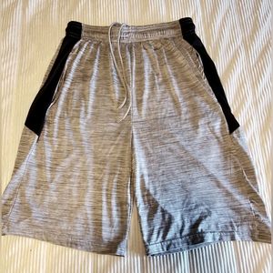 Men's gray shorts size M